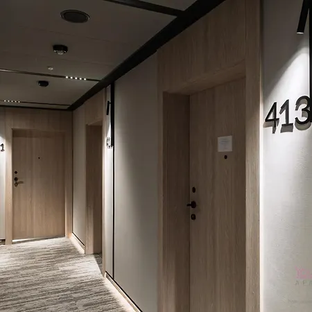 Your Holidays Infinity B413 아파트 미엥지즈드로예